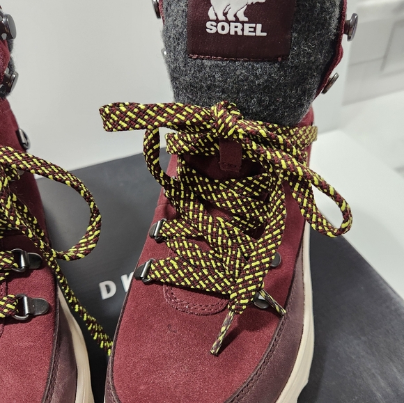 NEW Womens Sorel booties - Picture 5 of 7